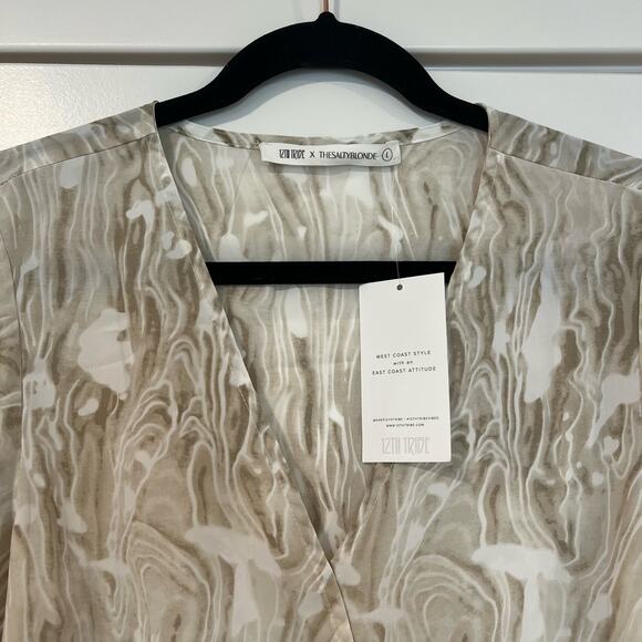 NWT 12th Tribe The Salty Blonde Wrap Blouse Tan and White Size Large - Picture 2 of 7